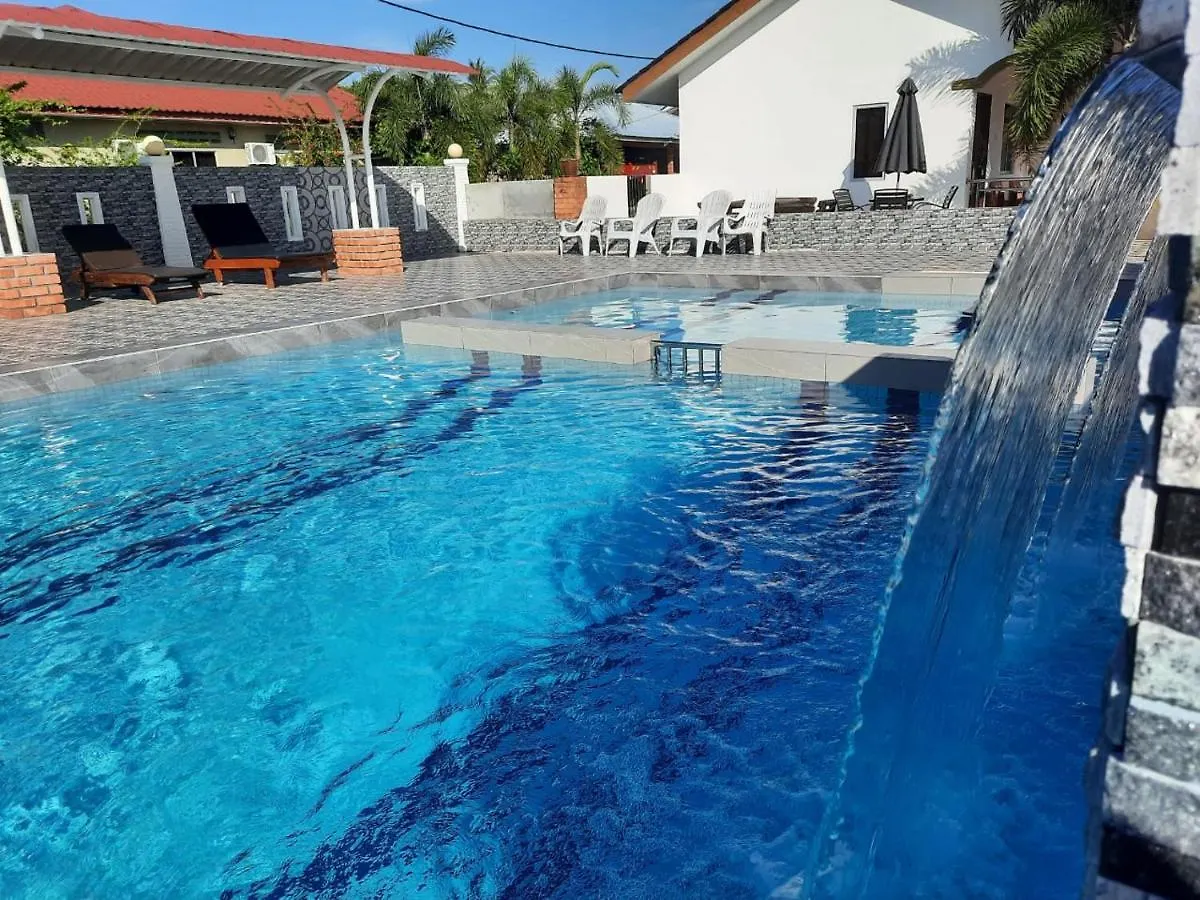 Motel The Nutshell Chalet Langkawi Pantai Cenang